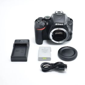 B#10898 Nikon デジタル一眼レフカメラ D5500 ボディー ブラック 2416万画素 3.2型液晶 タッチパネル D5500BK
