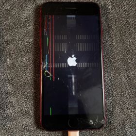 ガ*ト様 Apple iPhone SE3(赤) 画面ひびあり ジャンク品