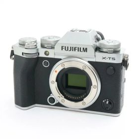 【中古】 《良品》 FUJIFILM X-T5 ボディ シルバー [ デジタルカメラ ]