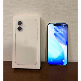 アップル(Apple)の美品Apple iPhone 16 256GB ホワイト 本体+ケース付(スマートフォン本体)