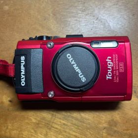 Olympus Tough TG-3 レッド