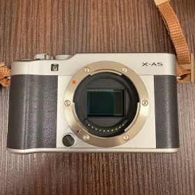 FUJIFILM X-A5 ミラーレス一眼カメラ 本体とレンズセット