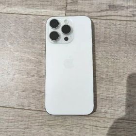 Apple iPhone 16 Pro ホワイト 本体