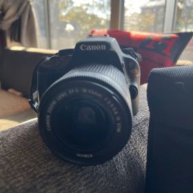 Canon EOS Kiss X7 デジタル一眼レフ
