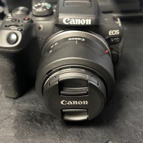 Canon EOS R10 ミラーレスカメラ 18-45mmレンズ付き