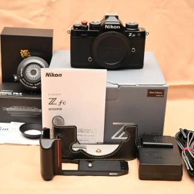 【美品】Nikon Z fc ブラック ＆ ボディキャップレンズ♢オマケ多数！