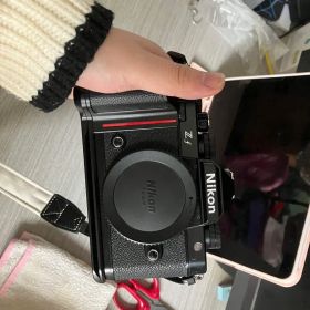 Nikon Z f デジタル一眼レフカメラ