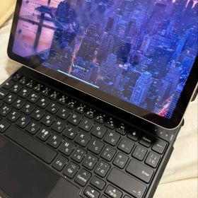 iPad air 第5世代 64GBキーボード付