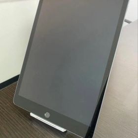 A2270 タブレット iPad 第8世代 大容量32GB 本体のみ