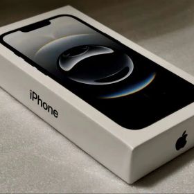 新品未使用 iPhone 16e 128GB おまけ付き