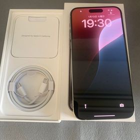 超美品 海外版 simフリー iPhone15 Pro max 256GB