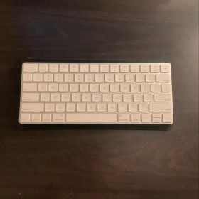 【ケース付】 Apple Magic Keyboard US モデル 配列