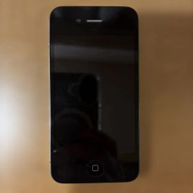 iPhone 4 ブラック 中古 1,999円 | ネット最安値の価格比較 プライスランク