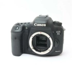 【中古】 《良品》 Canon EOS 7D Mark II ボディ 【センサー交換/各部点検済】 [ デジタルカメラ ]
