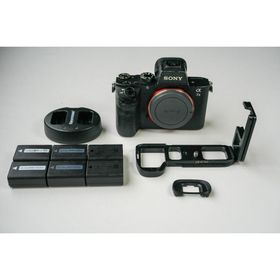 ソニー(SONY)のSONY α7II ミラーレス一眼カメラ ボディ 電池 ソニー おまけあり(ミラーレス一眼)