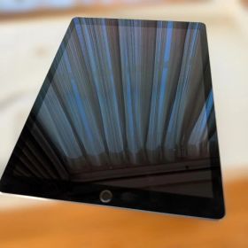 美品iPadPro第1世代 12.9 128GB 箱付 9時間稼働 Povo対応