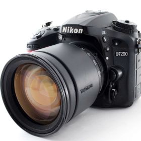 【中古】ニコン Nikon D7200 高倍率ズームレンズセット 美品 2416万画素 スマホへ転送 防塵防滴 ストラップ付き