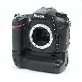 【中古】 《良品》 Nikon D7200 バッテリーパックキット 【接眼レンズ部組背面ラバー部品交換/各部点検済】 [ デジタルカメラ ]