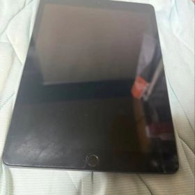 iPad 10.2インチ ブラック 本体