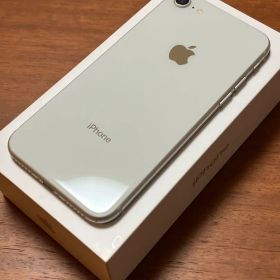 iPhone 8 シルバー（ホワイト）64GB SIMフリー 付属品付