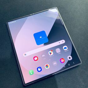 【良品】Galaxy Z Fold6 auSIMロック解除済 256GB SCG28 グレー