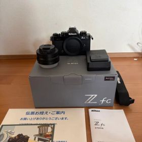 Nikon Z fc カメラ本体＋小物(レンズは破損のため希望の方のみ)