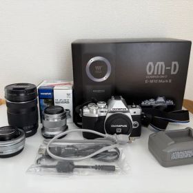 OLYMPUS ミラーレス一眼 OM-D E-M10 MarkIII セット