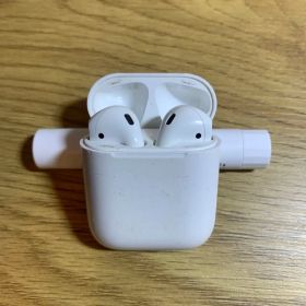 Apple AirPods 第二世代