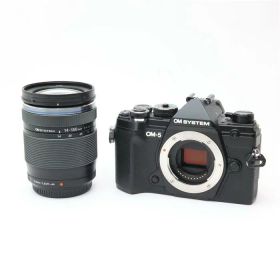 【中古】 《難有品》 OM SYSTEM OM-5 14-150mm II レンズキット ブラック [ デジタルカメラ ]