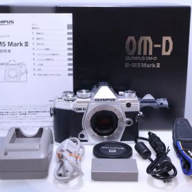 【9,024回 極美品】OLYMPUS OM-D E-M5 Mark III ボディ シルバー