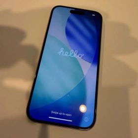 Apple iPhone 16 128GB ホワイト