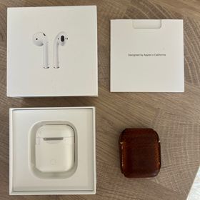アップル(Apple)の送料込 AirPods Apple イヤホン Bluetooth 正規品(ヘッドフォン/イヤフォン)