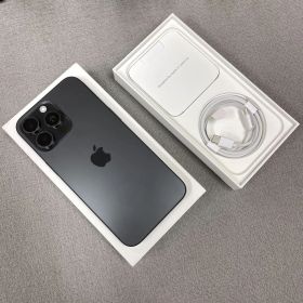 バッテリー 97% iPhone15ProMax 256GB ブラック国内版 SIMフリー送料無料