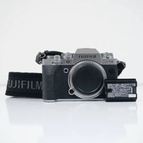 FUJIFILM X-T4 ミラーレス一眼カメラ USED品 富士フイルム Xマウント APS-Cセンサー シルバー 完動品 CP2307