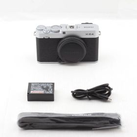 【ほぼ新品】FUJIFILM フジフィルム X-E4 ボディ シルバーJS129-00943