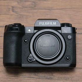 FUJIFILM X-H2