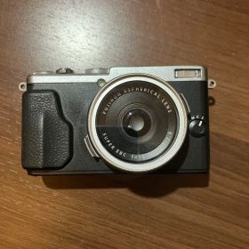 Fujifilm X70