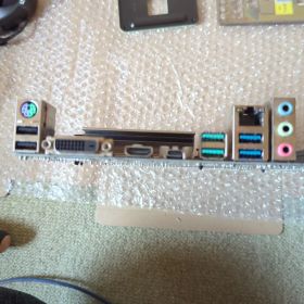 ASUS PRIME B450 PLUS + Ryzen5 3500