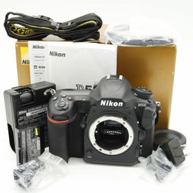 ニコン(Nikon)の【シャッター回数8962回】■ほぼ新品■D500 ボディ(デジタル一眼)