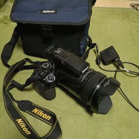 Nikon Coolpix P1000 デジタル一眼レフカメラ 中古品