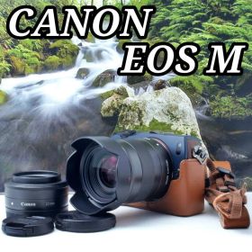 Canon EOS Mミラーレス一眼ダブルレンズキット【美品】