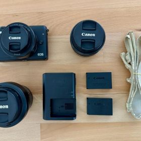 Canon EOS M10 本体＋レンズ３個セット