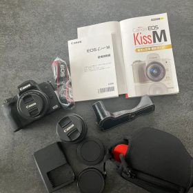 Canon キャノン EOS kiss M ダブルレンズ キット 一眼