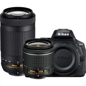 【中古】Nikon D5600 デジタル一眼レフカメラ 18-55mm VR &amp; 70-300mm DX AF-P レンズ付き - (リニューアル)