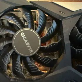 NVIDIA GeForce RTX 2070 SUPER 搭載グラボ 新品¥25,000 中古¥18,480