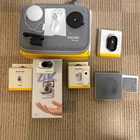 インスタスリーシックスティ(insta360)の美品 Insta360 GO 3S アクションカメラ 4K 付属品もろもろ(その他)