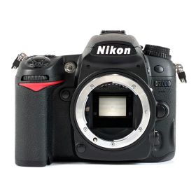 ニコン Nikon D7000 ボディ デジタル 一眼レフカメラ 【中古】