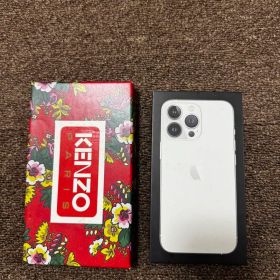 iPhone13pro silver 128gb ケンゾーケース付き