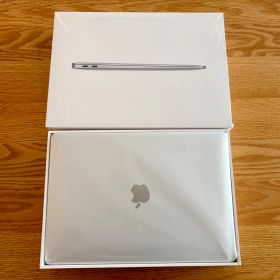 MacBookAir A2179（2020年モデル） 13インチ シルバー
