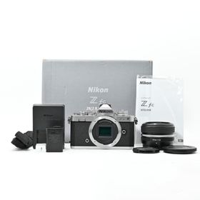 ＜美品＞Nikon Z fc レンズキット｜シャッター数2,222枚｜新品同等(ミラーレス一眼)